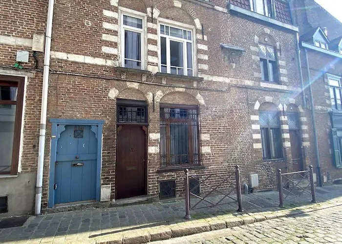 Maisonnette Charme Vieux !